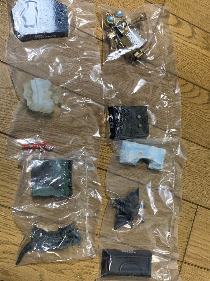 帰ってきたウルトラ怪獣名鑑　セット