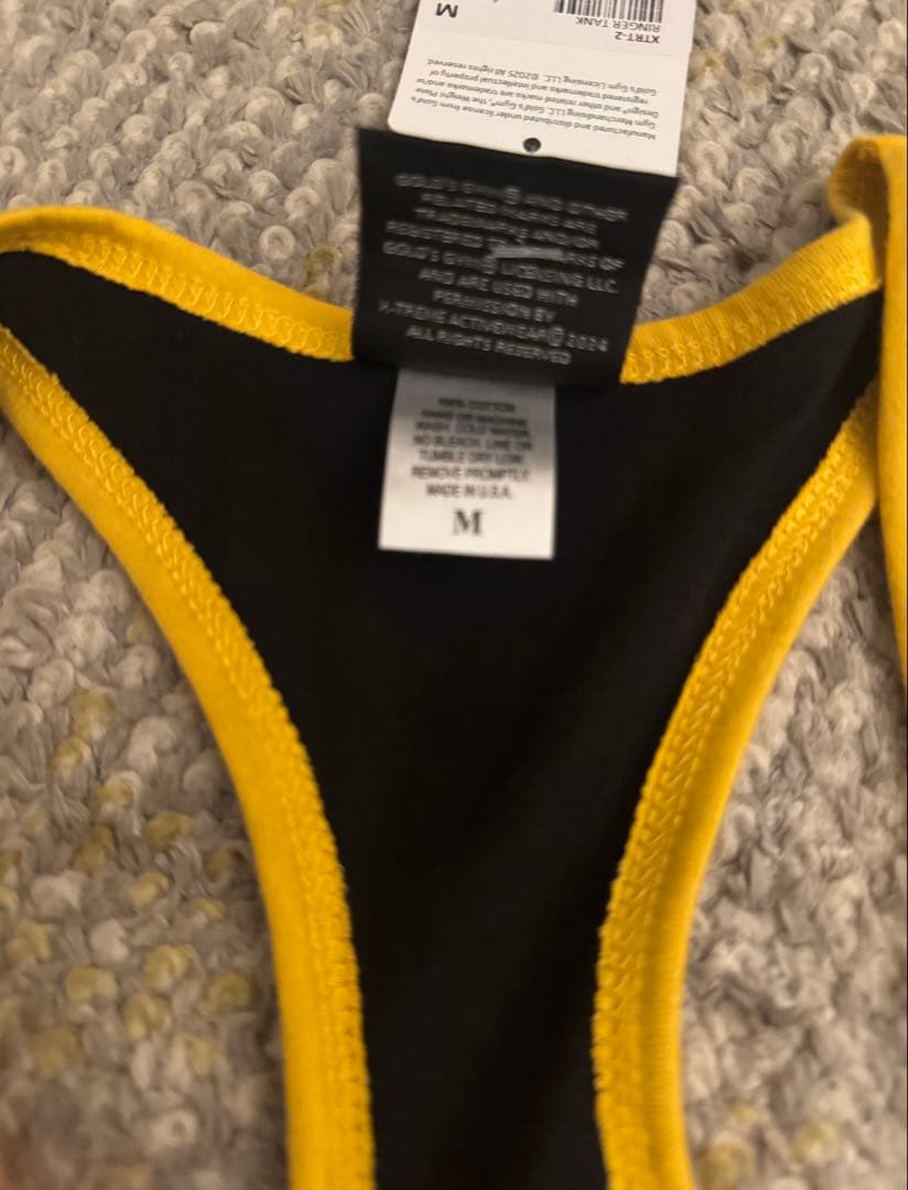 ゴールドジムストリンガータンクトップ　LAベニスロゴ入り