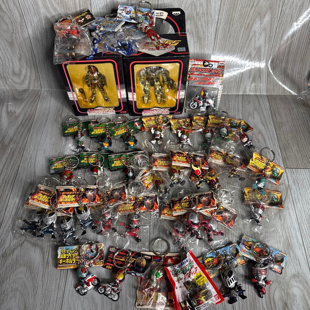 仮面ライダー フィギュアとキーホルダーは