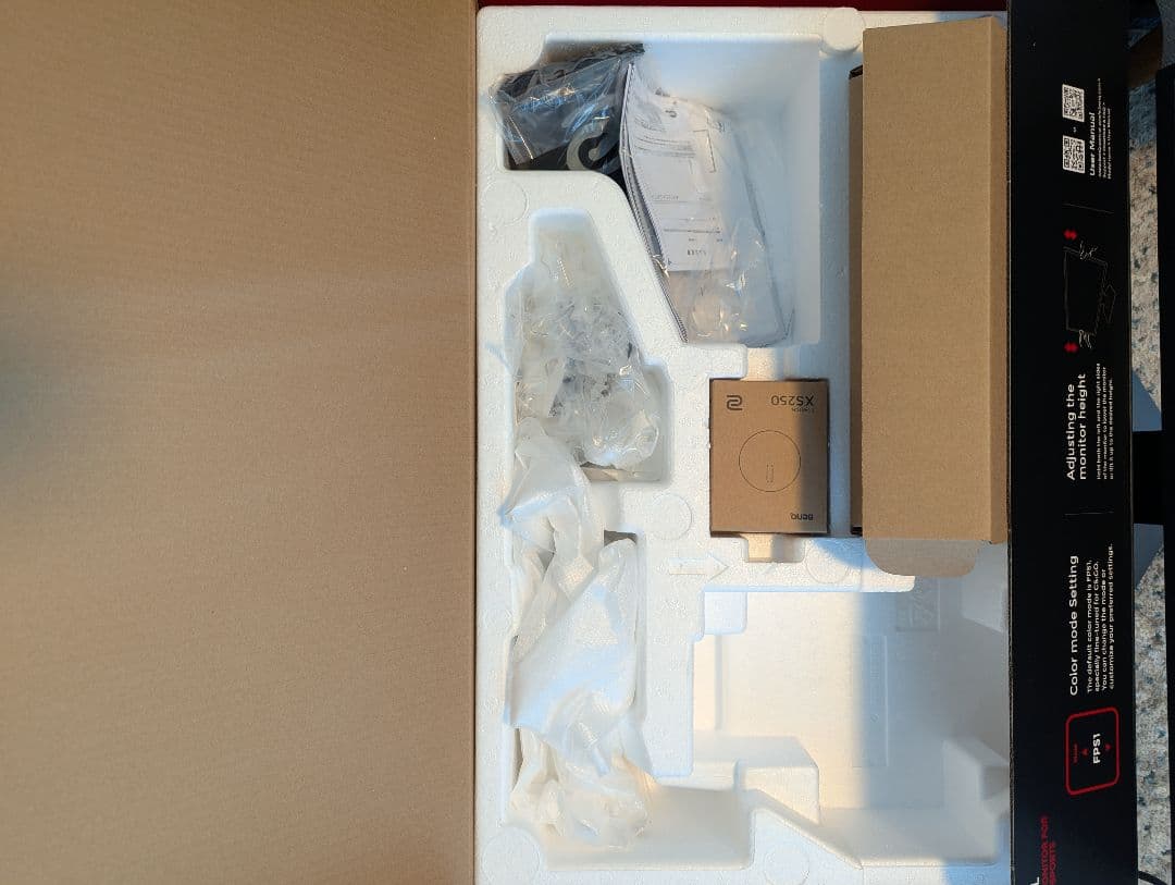 ディスプレイ・モニター本体 ZOWIE XL2546k