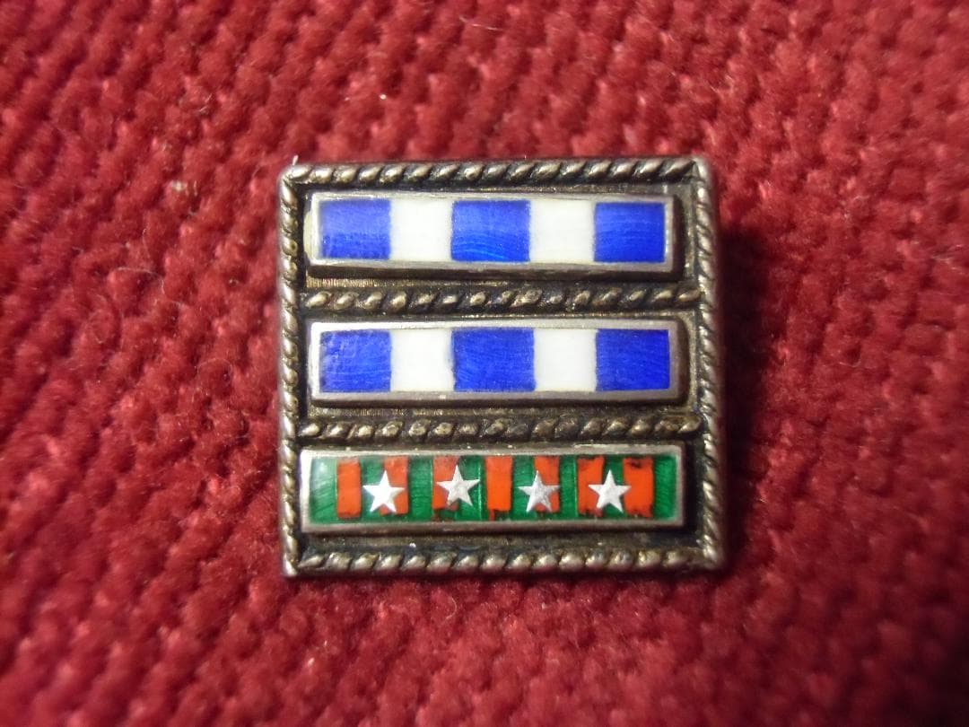 Ｉイタリア軍＊８００銀製＊３連スーツ・ジャケット襟用略綬（実物）