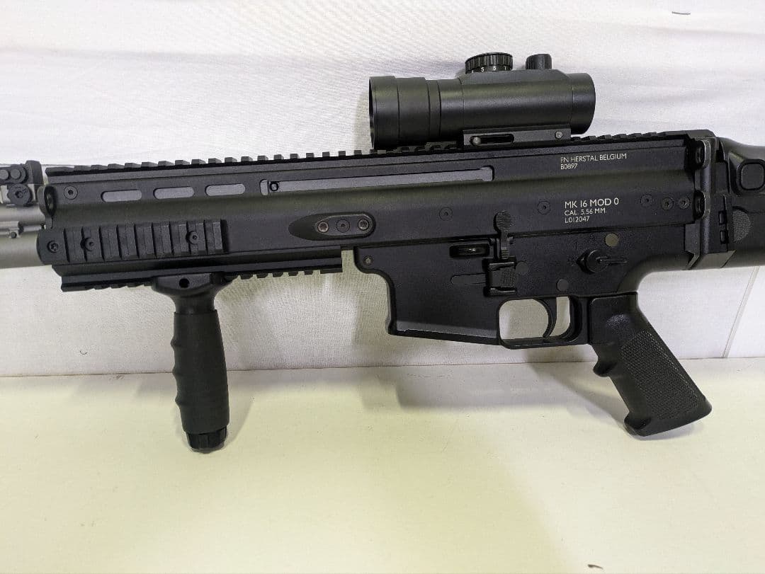 東京マルイ SCAR-L ブラック 次世代電動ガン 中古 多段マガジン3本付き