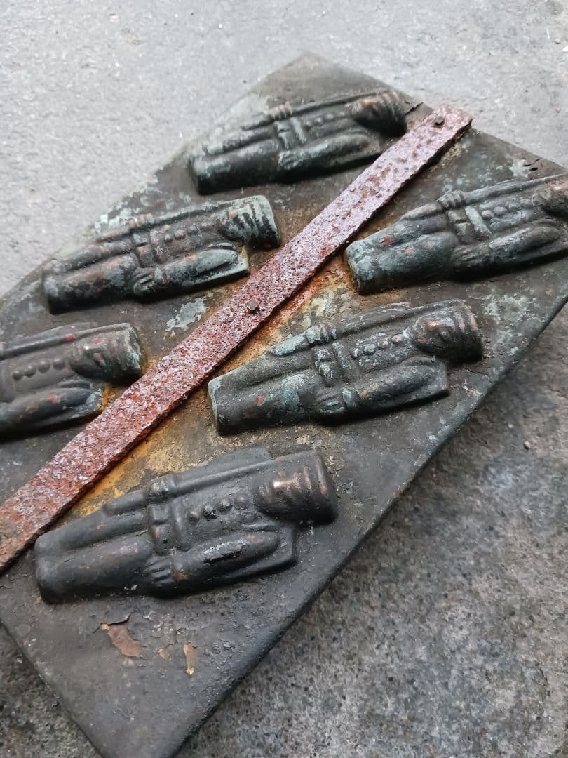 希少  古い菓子型  金型  アンティーク