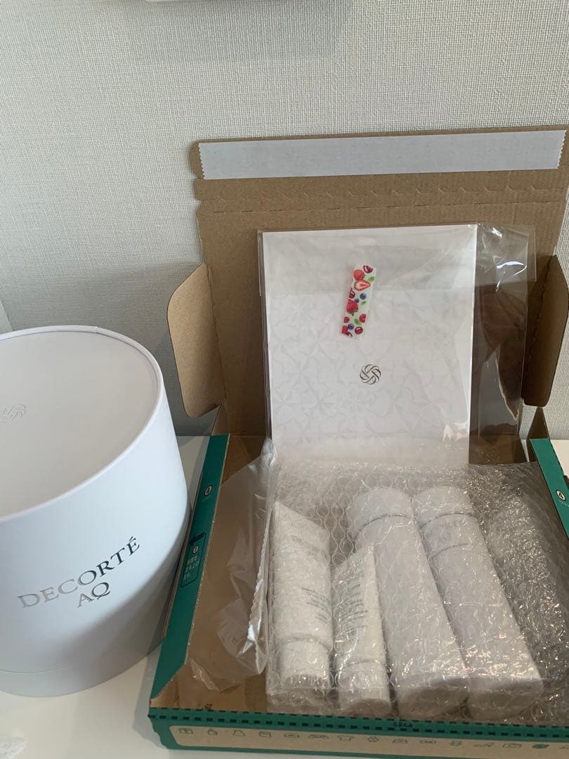 コスメデコルテ　AQ ラディアンスコフレⅡ ブライト　2025 AQブライト