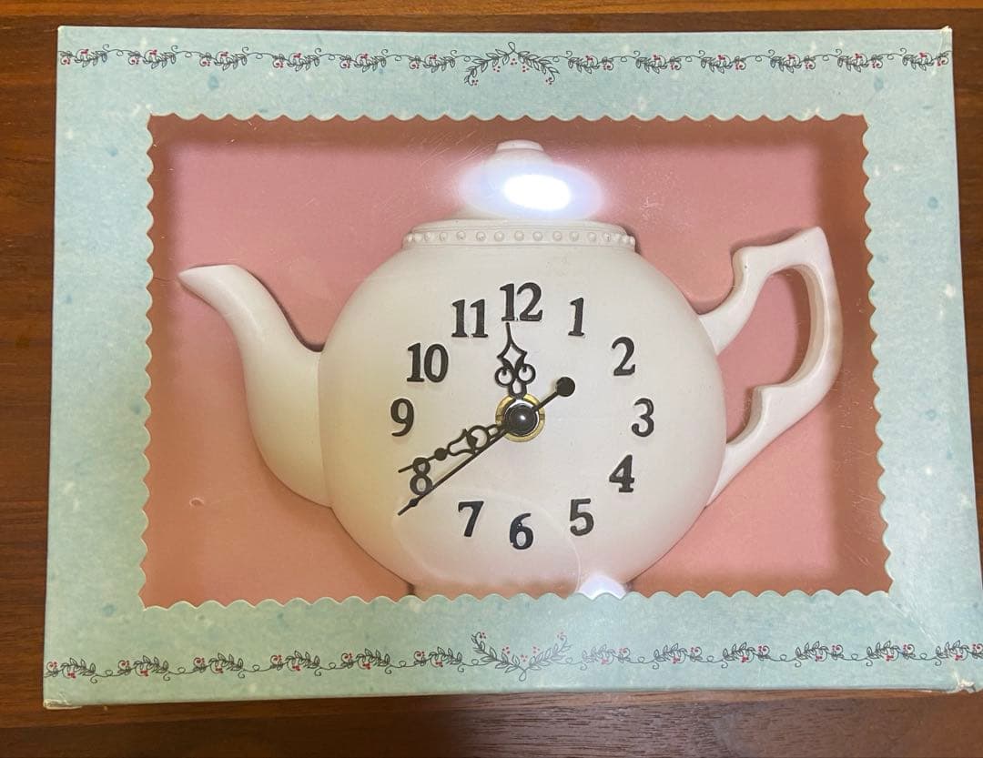 新品 ティーポット 陶器 置き時計 かけ時計 アフタヌーンティー 動作確認済み