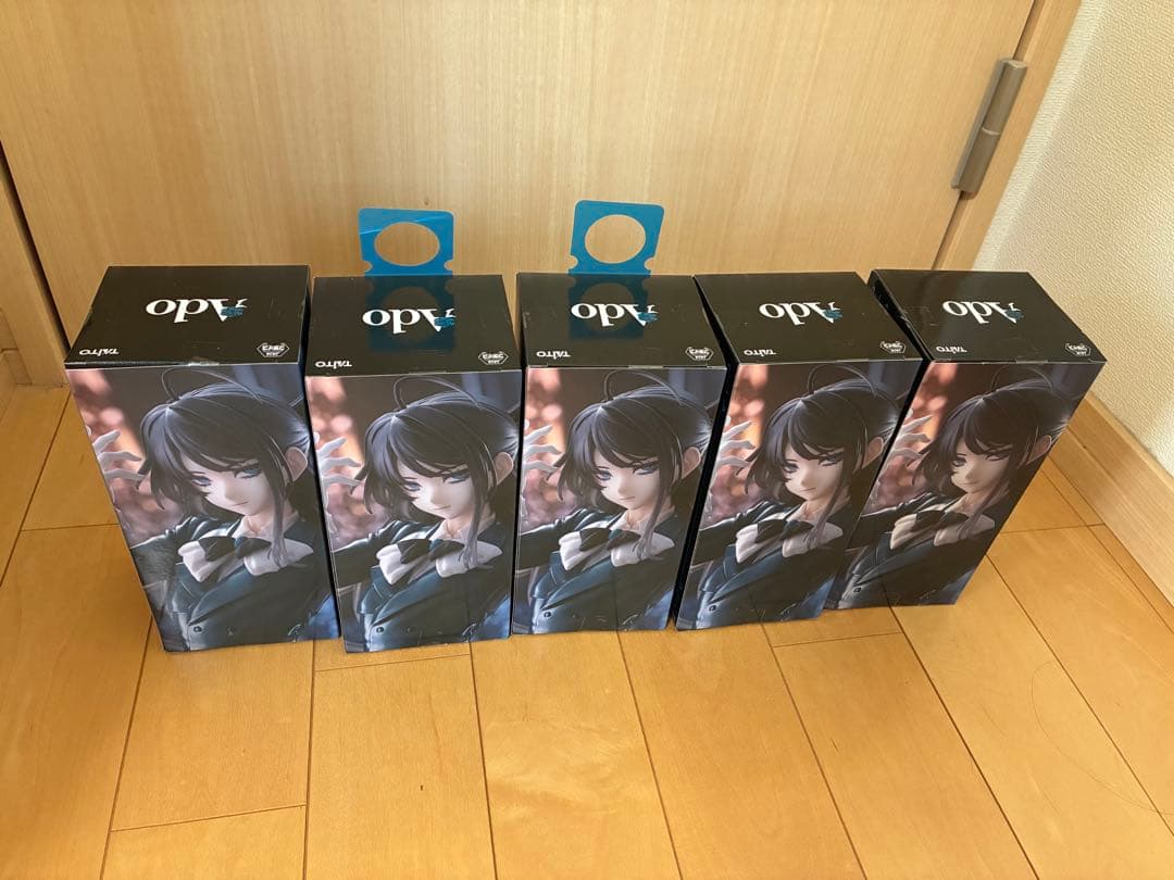 Ado フィギュア Winter ver. ラウンドワン限定　5点セット