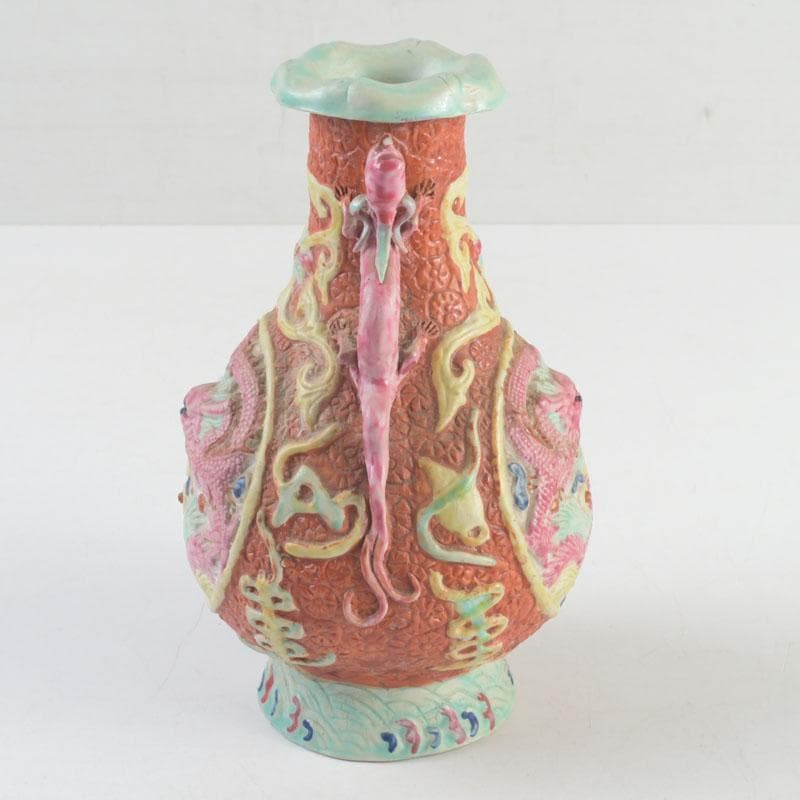 中国　大清乾隆年製款　粉彩　雲龍鳳凰文瓶　V　9566