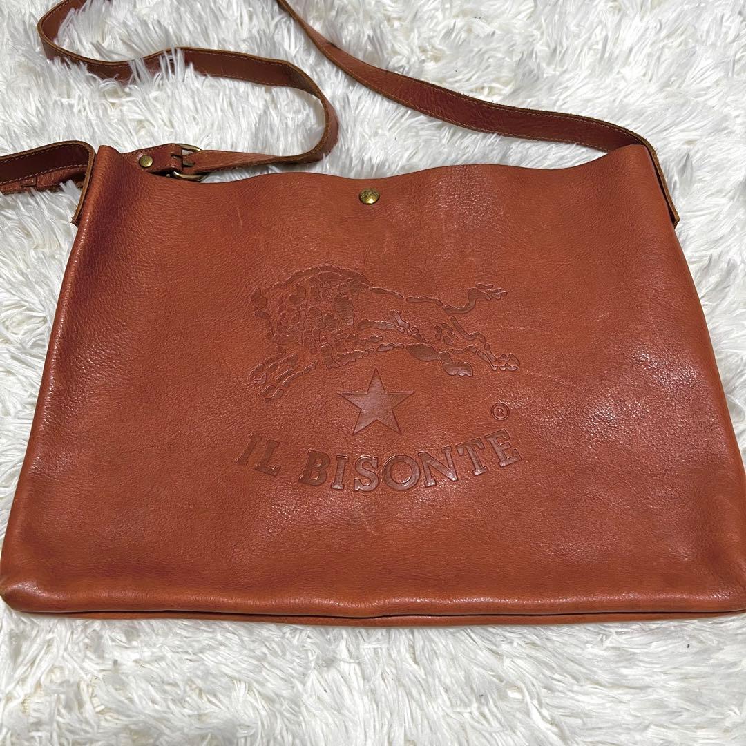 良品✨イルビゾンテ ショルダーバック レザー 肩掛け ビックロゴ型押し