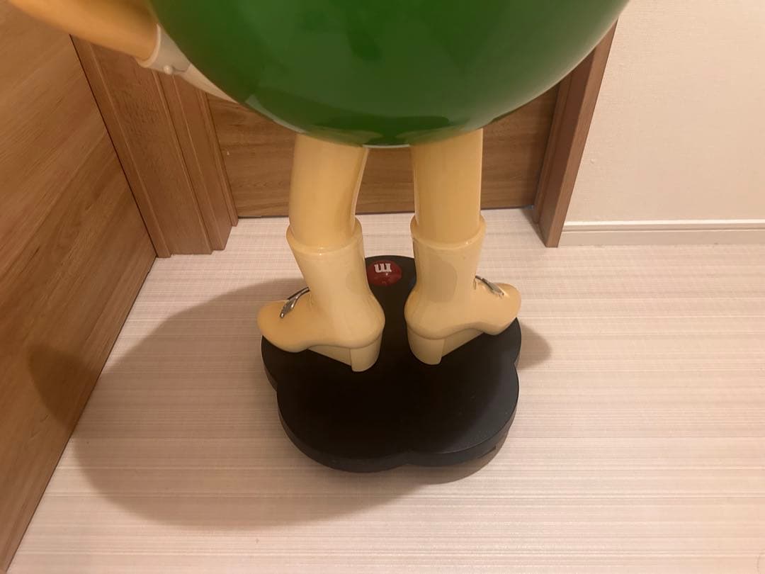 m&m's　エムアンドエムズ M&Ms グリーン 　ストア　ディスプレー