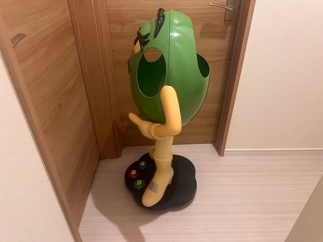 m&m's　エムアンドエムズ M&Ms グリーン 　ストア　ディスプレー