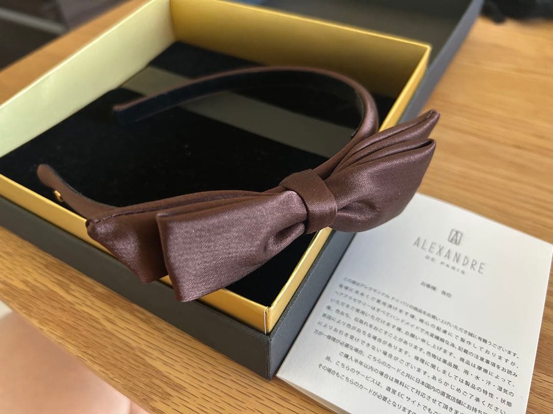 まかろんさま専用アレクサンドルドゥパリ サテンのリボンカチューシャ（ブラウン）
