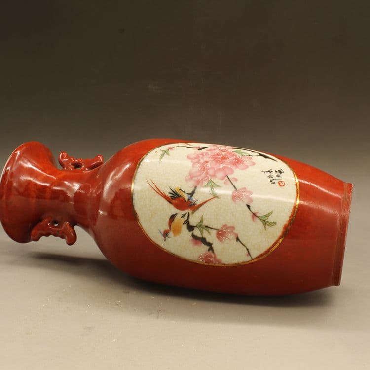 紅釉花鳥雪景瓶 景徳鎮 陶磁器 装飾品 工芸品 美術品 置物