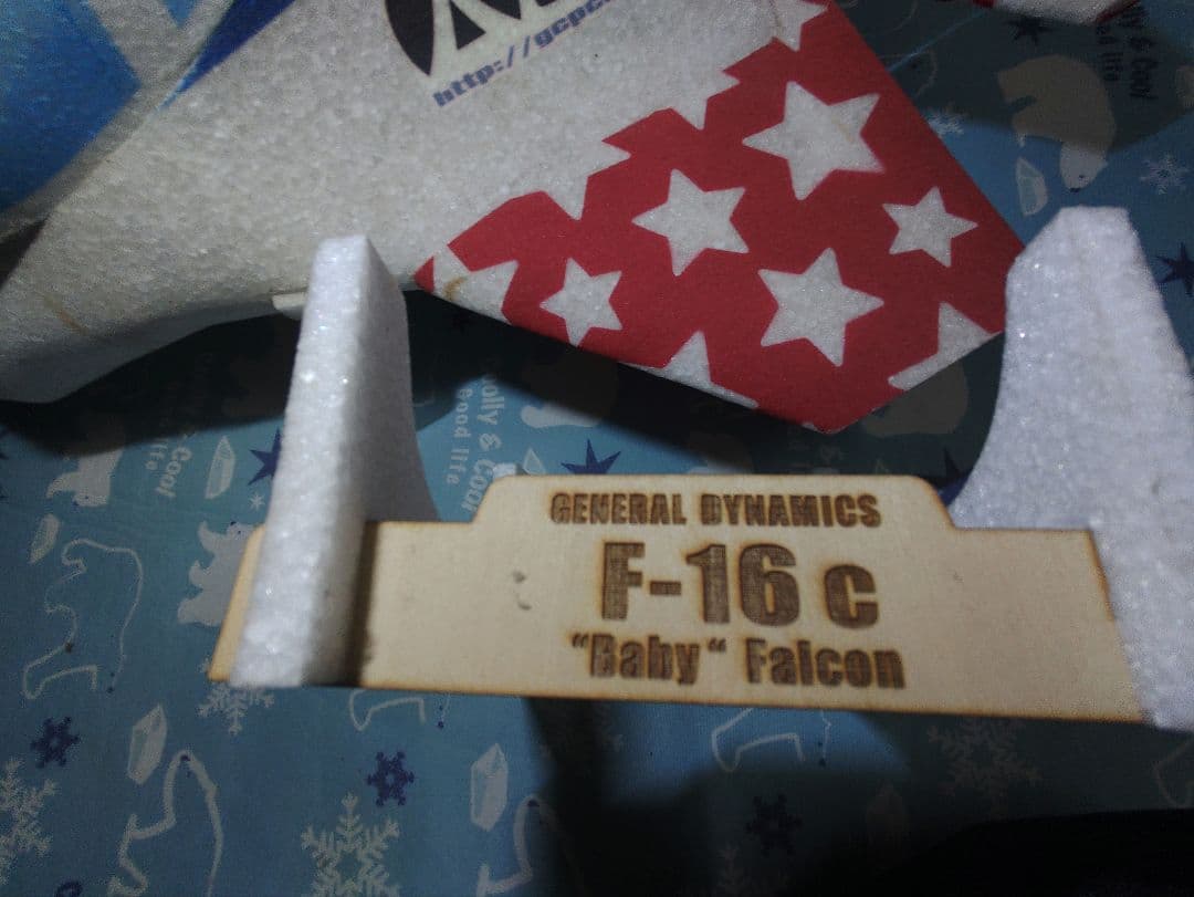 A CREW F-16C ラジコン