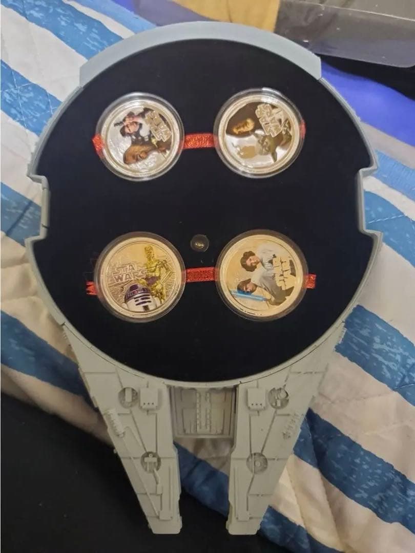 ダースベイダー世界7500個限定品スターウォーズ コレクティブル銀貨