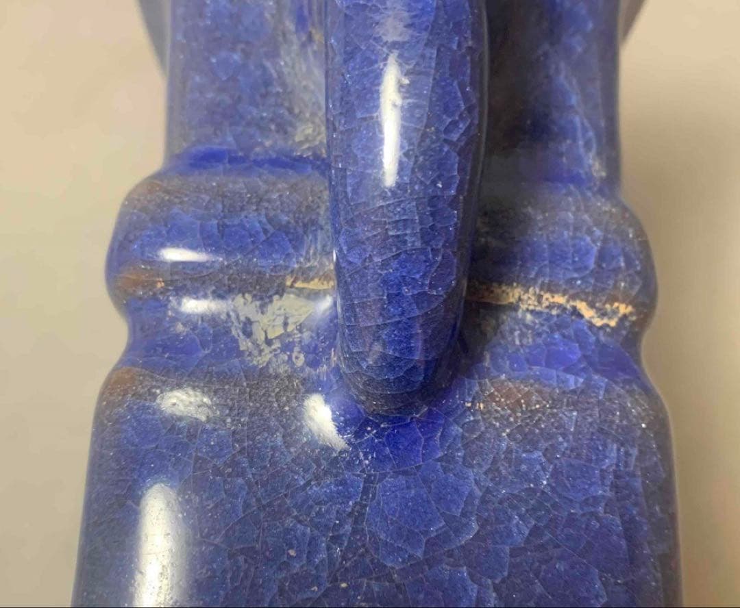 中国 青釉耳付四方形下膨瓶　u6210403