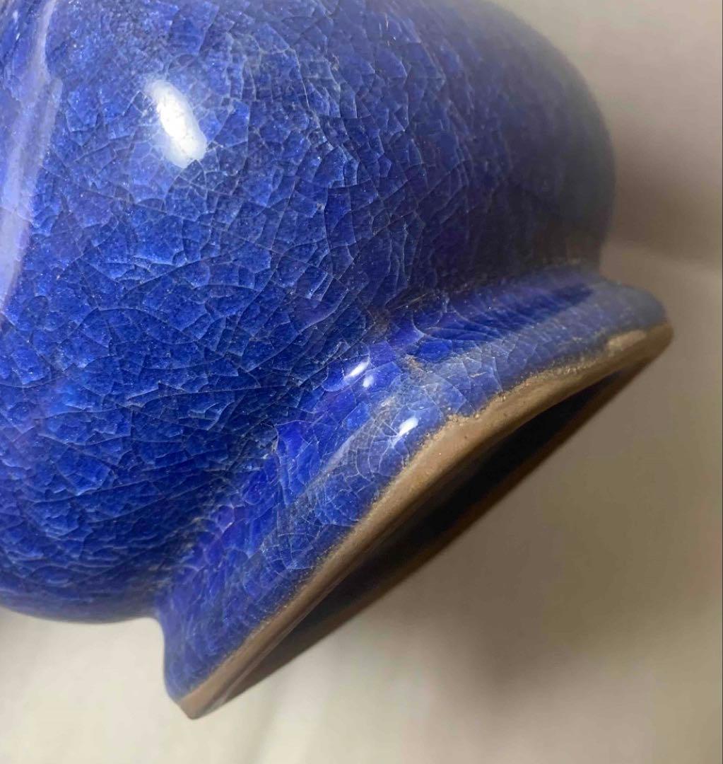 中国 青釉耳付四方形下膨瓶　u6210403