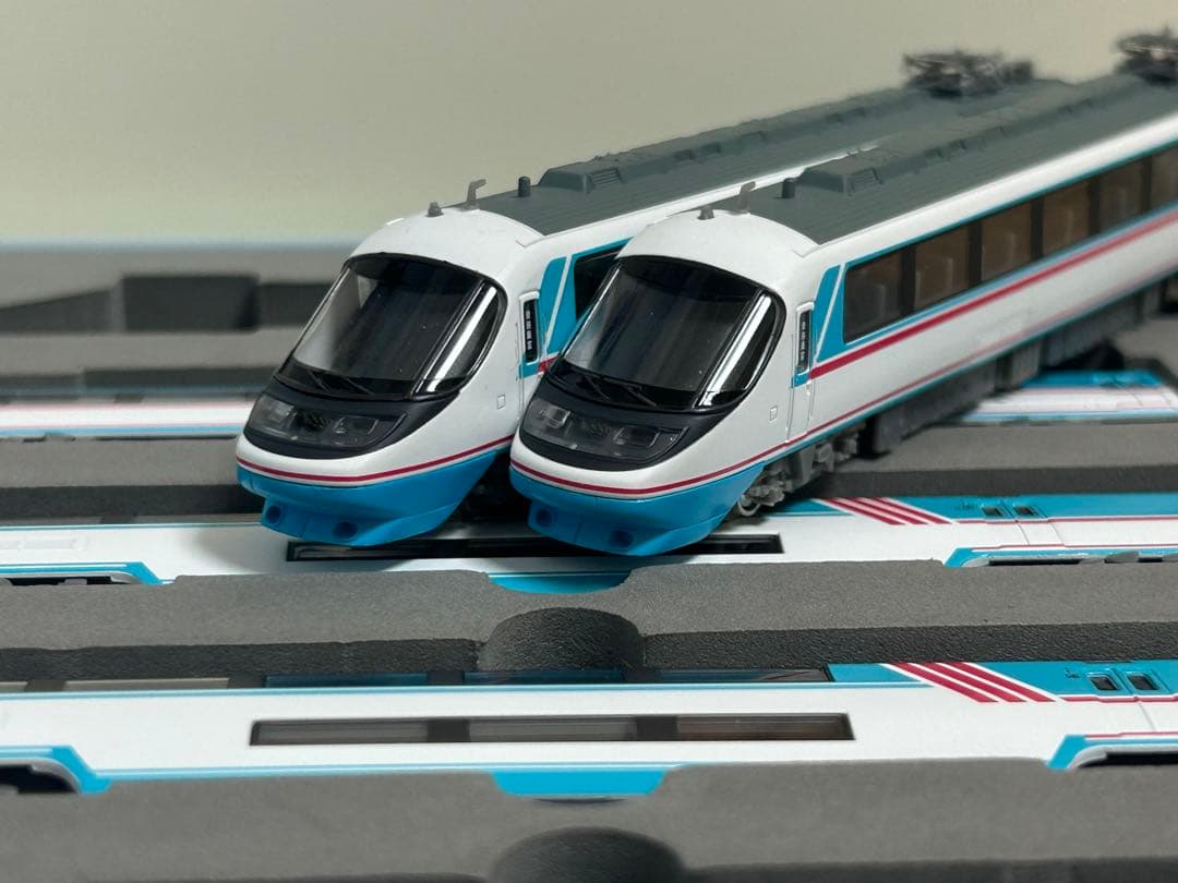 鉄道模型　Nゲージ　モデモ NP501 小田急ロマンスカー　RSE 20000形