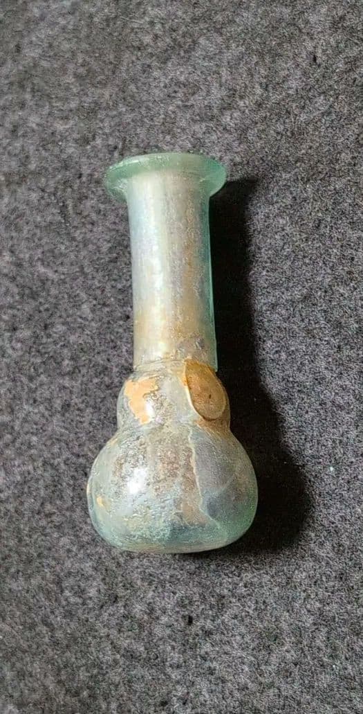 ローマングラス 青緑色 ガラス製品 独特な形状