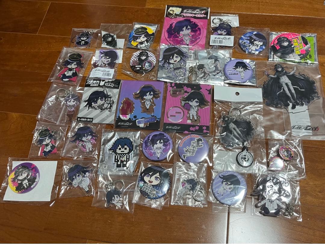 ダンガンロンパ 王馬　HMMアクスタ　バースデー缶バッジ　ラバスタ　血まみれ