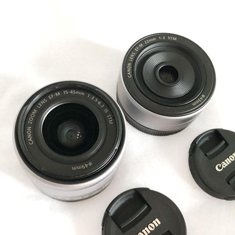 Canon EOS Kiss M ダブルレンズキット ホワイト【美品】おまけ多数