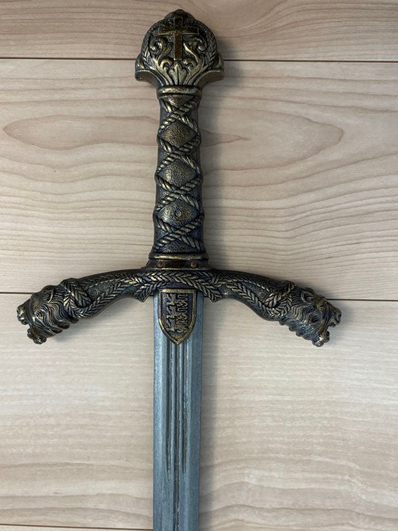 テンプル　ナイトソード　レプリカ　 装飾用剣 ライオンの頭部装飾付き