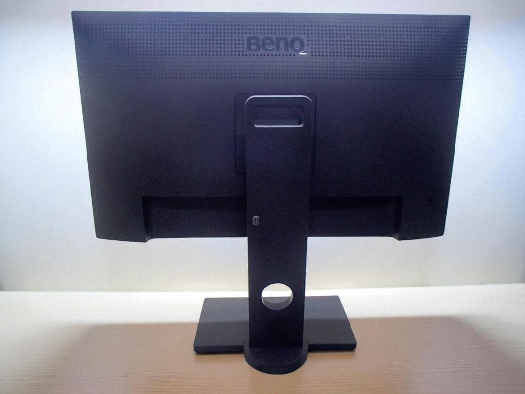 BenQ PD2700U デザイナー向けモニター 27インチ 4K UHD