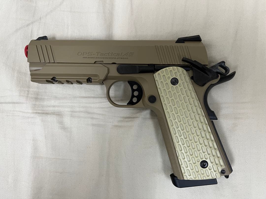 東京マルイ　ガスブローバック　デザートウォーリア4.3