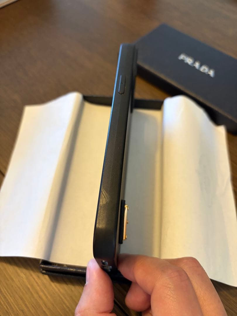 プラダ PRADA iPhoneケース 13Pro Max 対応