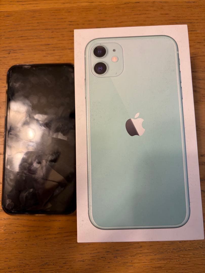 iPhone11 グリーンsimフリー