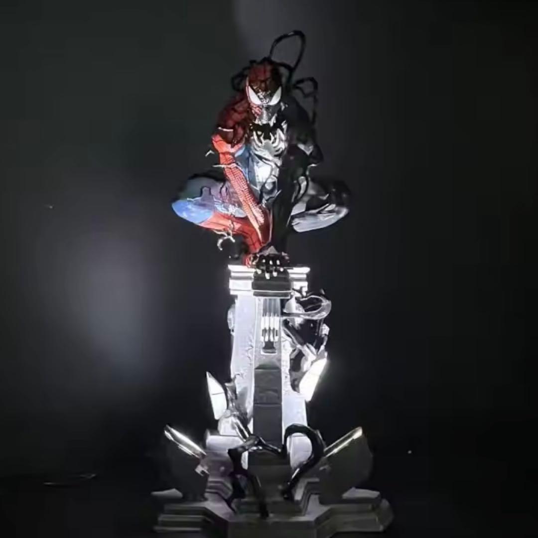 スパイダーマン×ヴェノム　37cm大型スタチュー　ライト付き