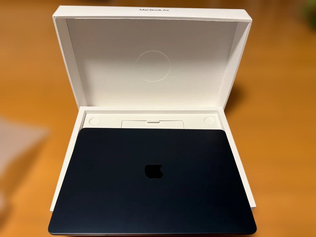 15インチ MacBook Air (M2, 2023) — ミッドナイト