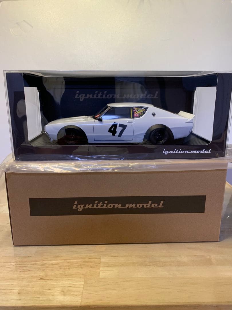 イグニッションモデル　1/18 LBWK ケンメリ ホワイト　3218