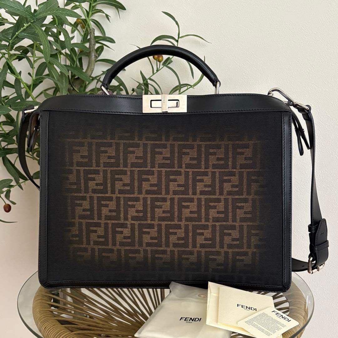 こなごな　フェンディ ピーカブー ISeeU ミディアム メンズ 123