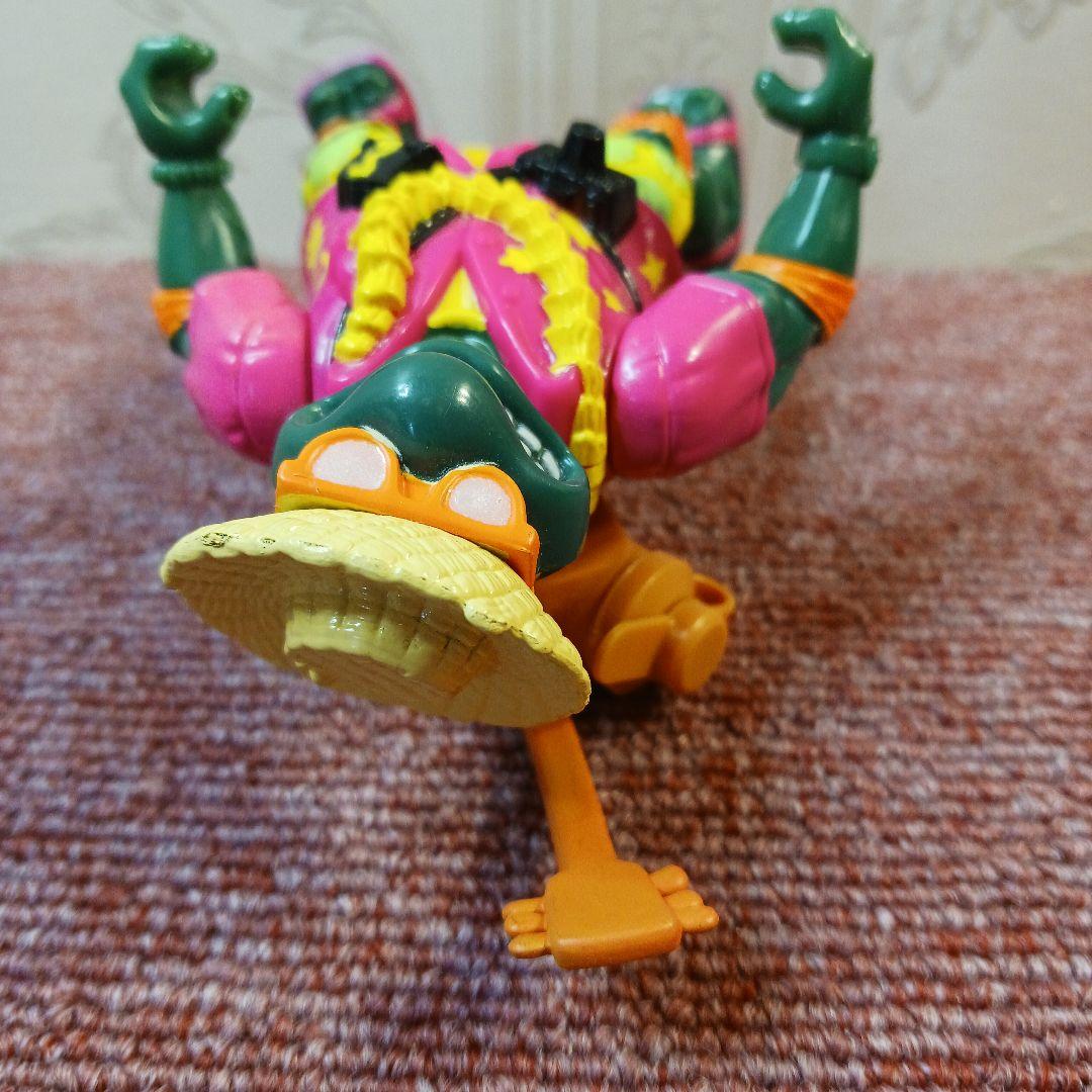 ミュータント タートルズ、スエァ －スピッティング タートルズ3体セット