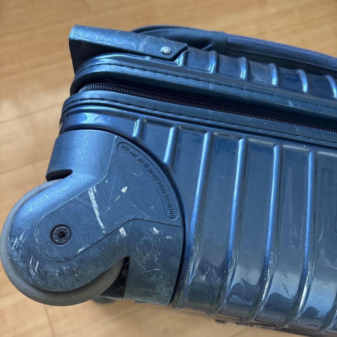 格安　リモワ　REMOWA サルサデラックス　ハイブリット　32Ｌ２輪