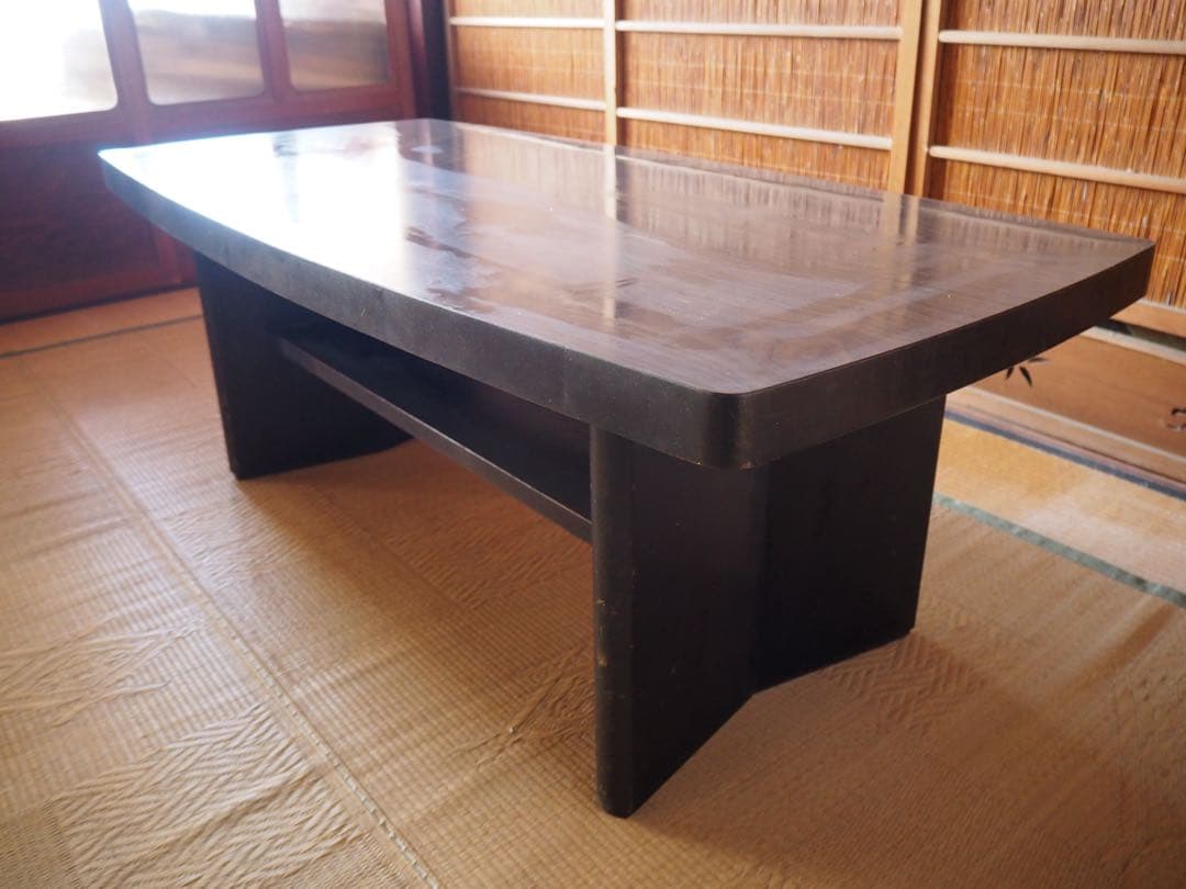 黒色シンプル座卓 下部棚付き