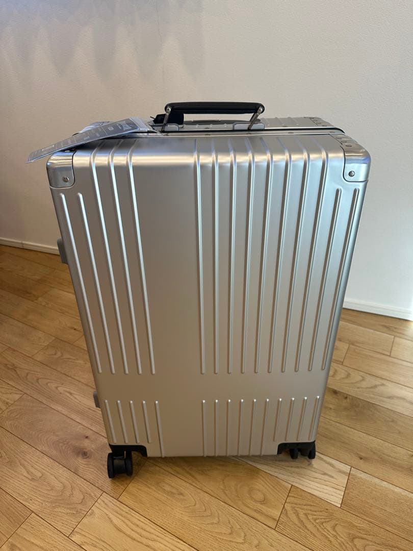 【新品・未使用品】innovator アルミスーツケース 限定色 70L