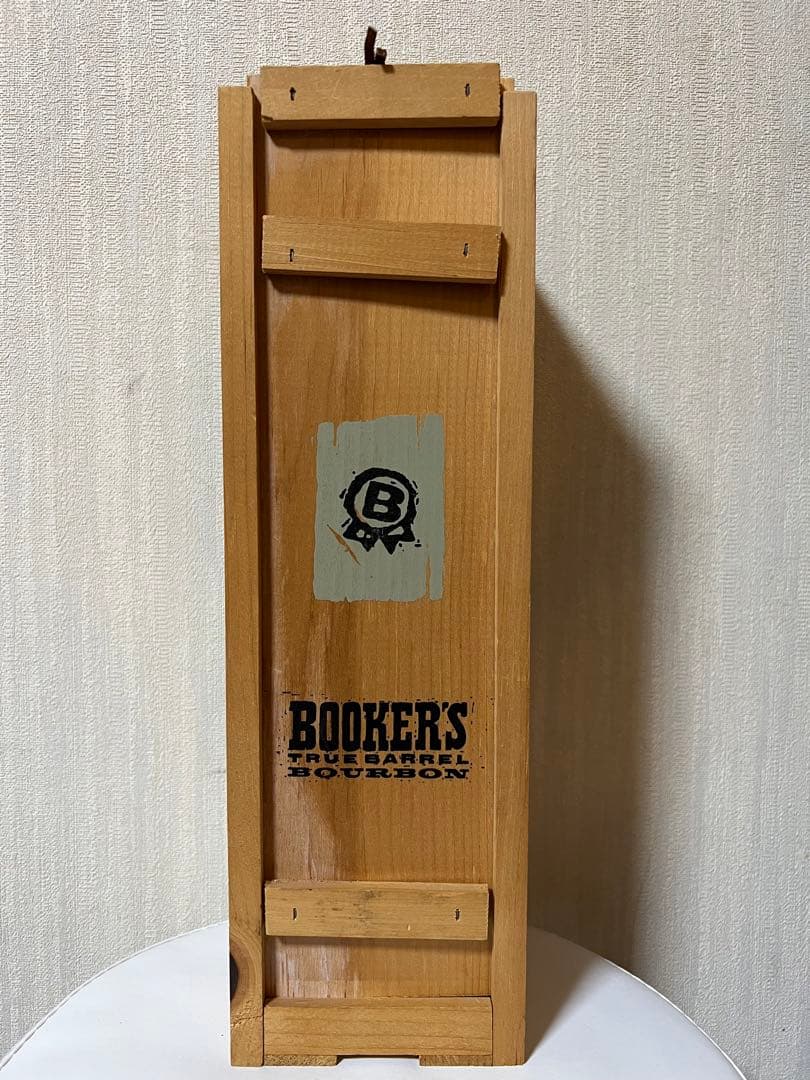 ブッカーズ　ウィスキー　箱付き