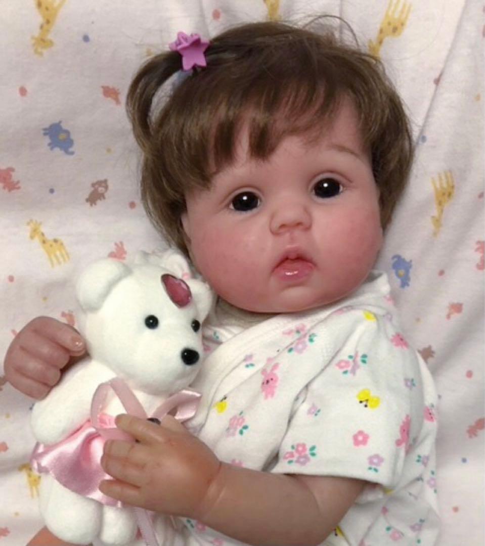 *・゜本日セール日です★゜・*:.つぶらな瞳のベビー　リボーンドール゜゜・*