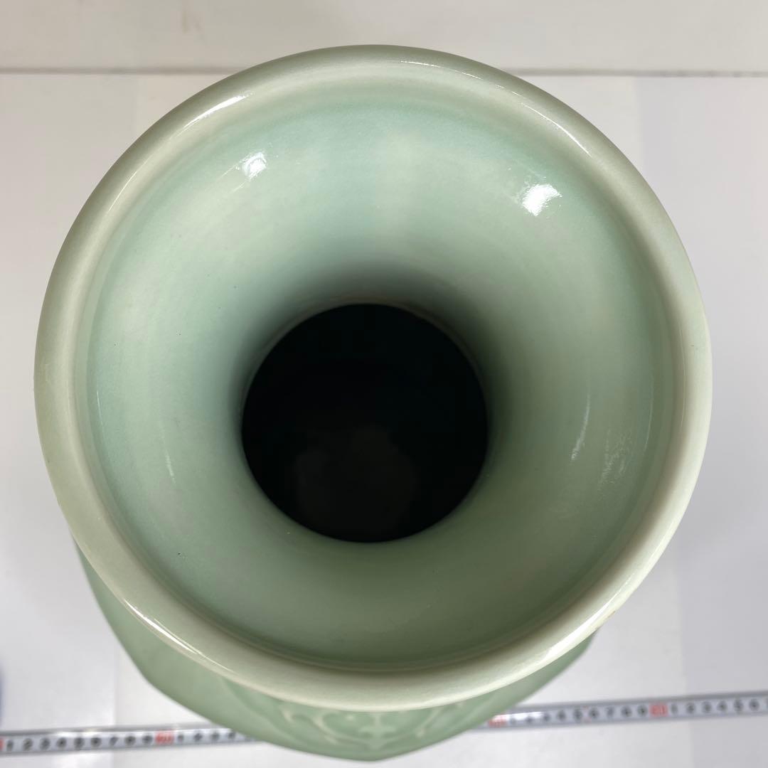 中国　竜泉窯　青磁花瓶　高さ約38㎝　タコヒ　東さ7-0302④