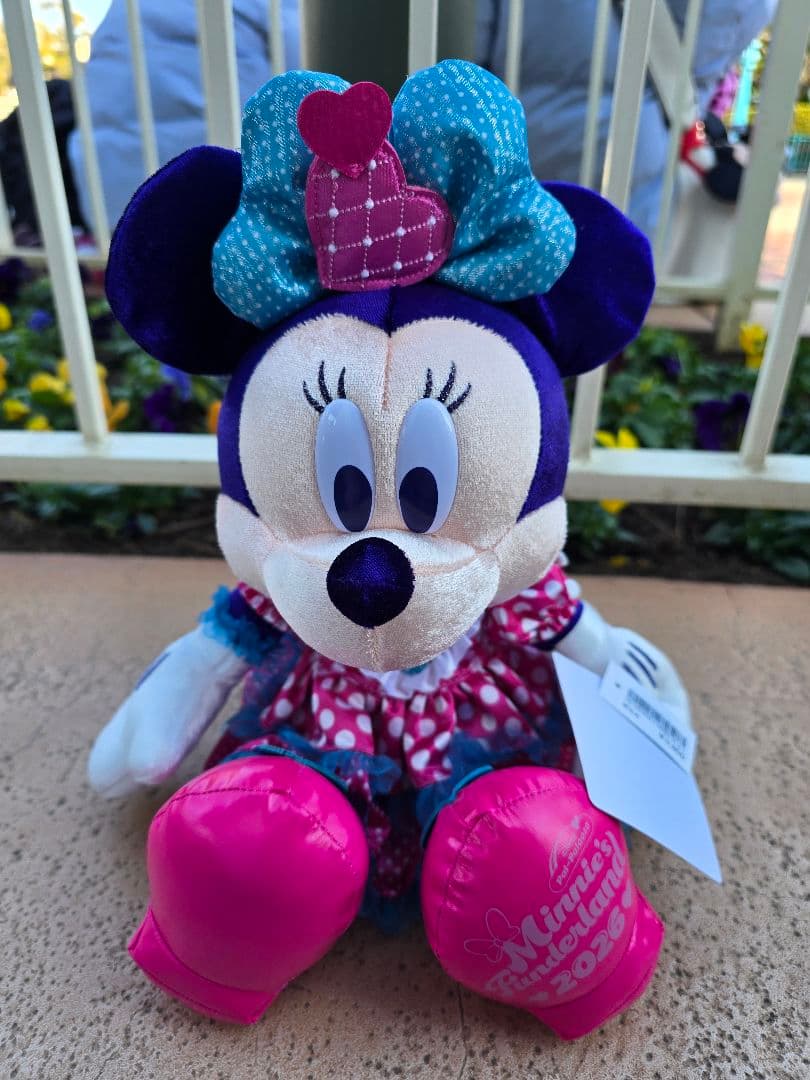新品未使用ミニーのファンダーランド ミニパル ミニー ぬいぐるみ