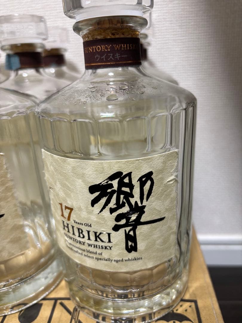 空瓶 響 17年 ウイスキー 700ml 12本セット 傷あり
