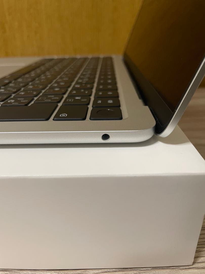MacBook Air 13.6インチ M2 8GB 256GB シルバー