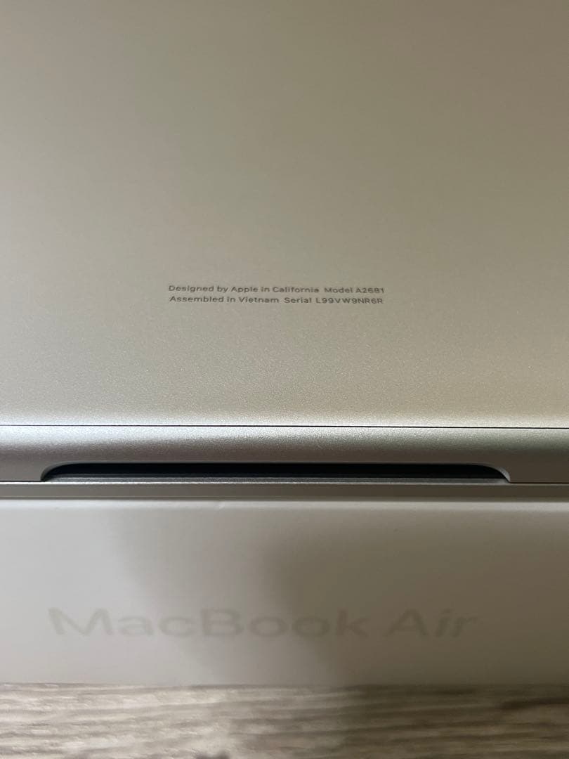 MacBook Air 13.6インチ M2 8GB 256GB シルバー