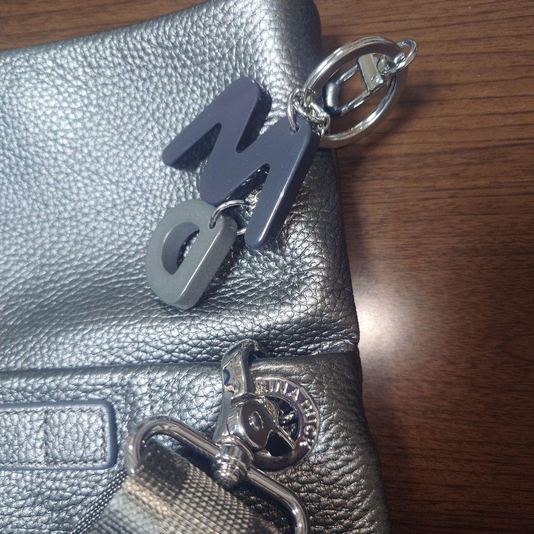 MANDARINA DUCK （マンダリナダック）ショルダーバック