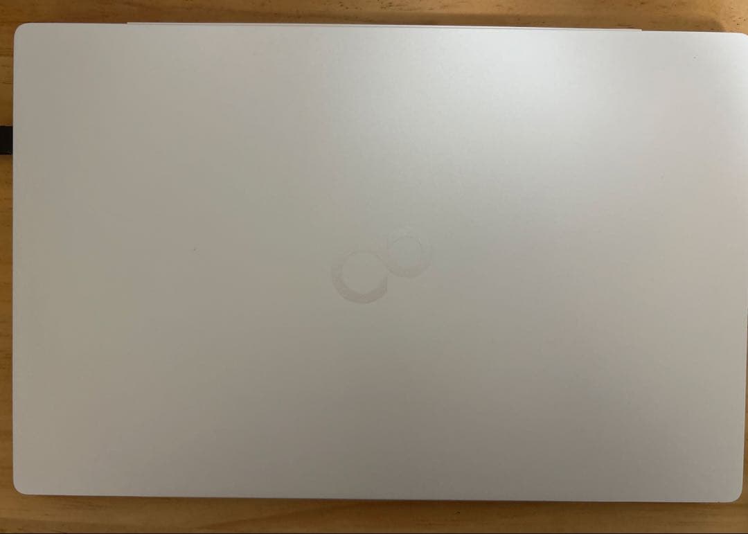 富士通 LIFEBOOK UH08/G3 ノートパソコン　故障修理保証2027年