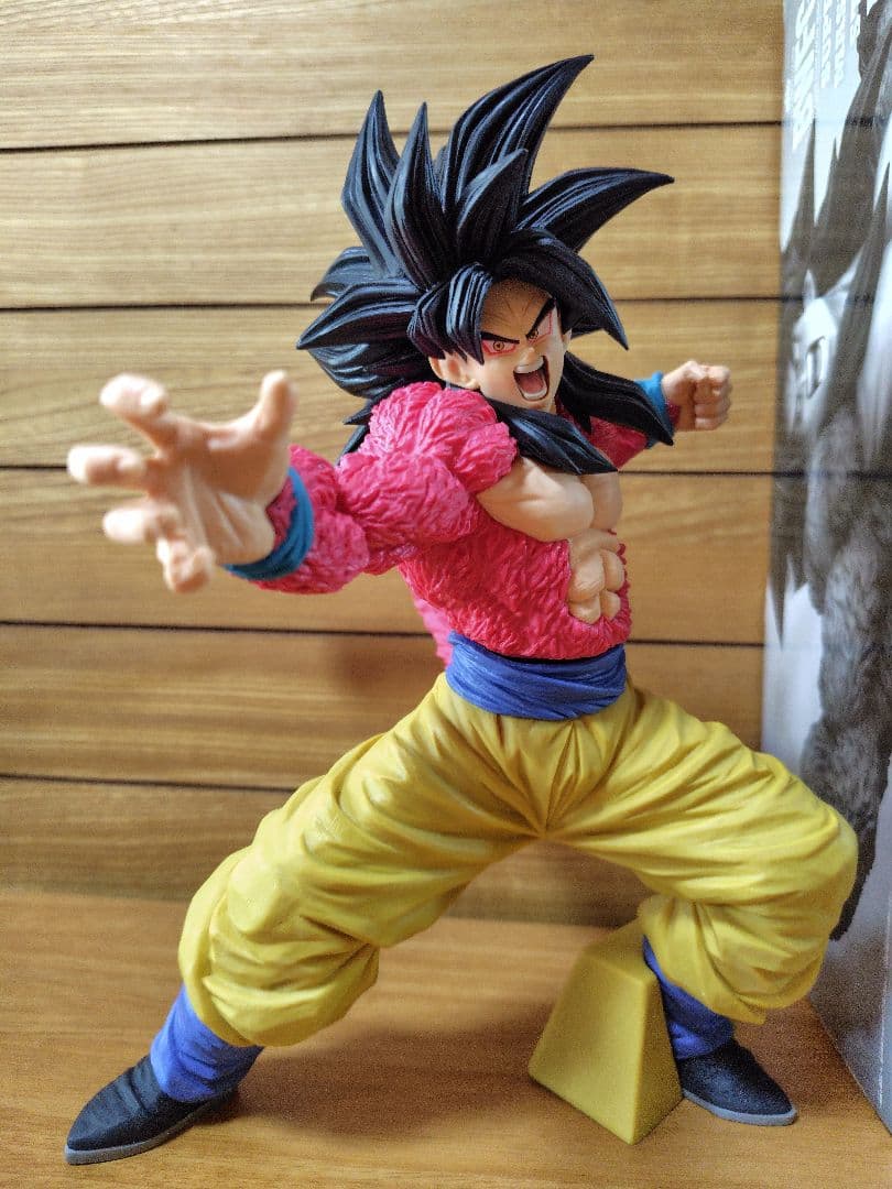 ドラゴンボールフィギュア超サイヤ人４孫悟空