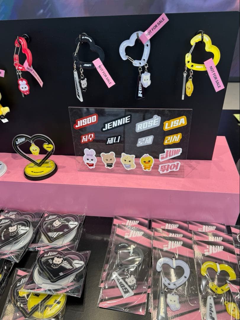 【ソウルポップアップ限定】BLACKPINK カラビナキーホルダー　4個セット