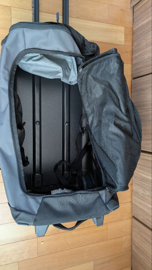 THE NORTH FACE グレー キャリーケース