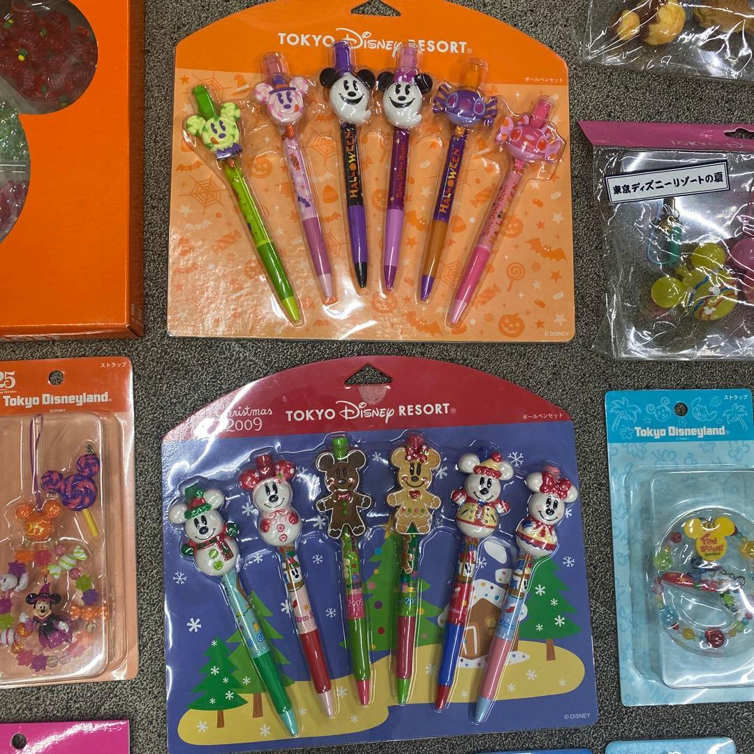 ディズニーキャラクターグッズセット まとめ売り　約70点　ディズニーリゾート